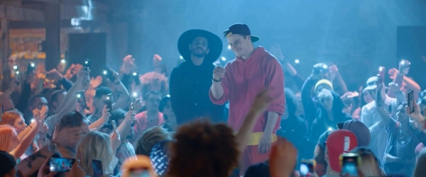 20 лучших комедий 2023 года: самые смешные фильмы с высоким рейтингом