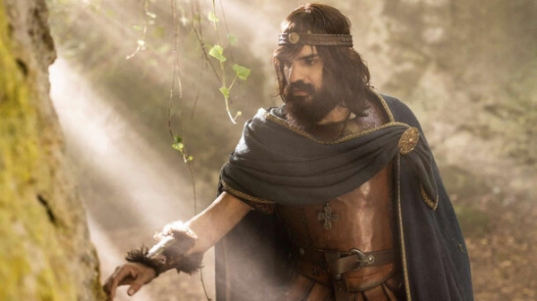 Молодой принц отправляется в дальний путь в трейлере фэнтези &laquo;Легенда о великанах&raquo;